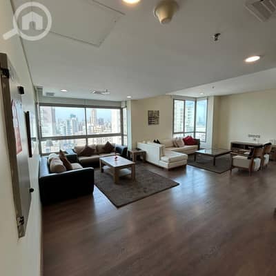 فلیٹ 3 غرف نوم للايجار في السالمية، مدينة الكويت - Furnished duplex with sea view for rent in Salmiya