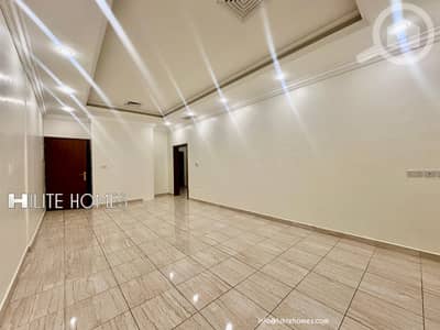 فلیٹ 3 غرف نوم للايجار في الصديق، مدينة الكويت - Three bedroom apartments for rent in Al-Siddeeq