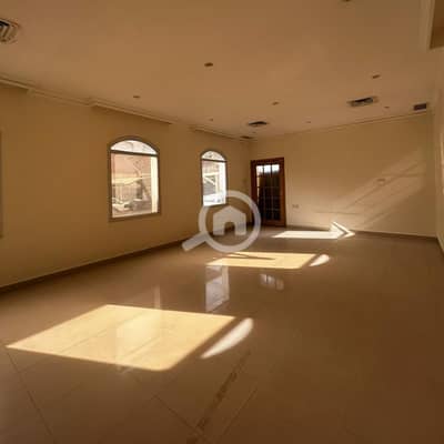 6 Bedroom Villa for Rent in Al Farwaniya, Kuwait City - Residential house for rent in Abdullah Mubarak