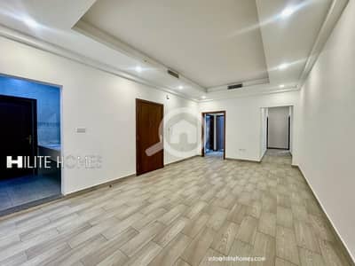 شقة 4 غرف نوم للايجار في مبارك الكبير، مدينة الكويت - 4-Master Bedroom floor for rent in Massayel