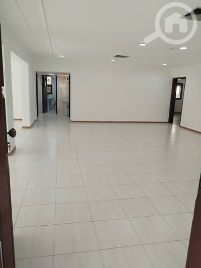 4 Bedroom Apartment for Rent in Al Qadsiya, Kuwait City - دور للإيجار في القادسية