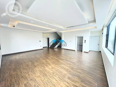 فلیٹ 4 غرف نوم للايجار في المسيلة، مدينة الكويت - Modern Triplex Apartment with Private Garden in Messayel