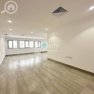 فلیٹ 3 غرف نوم للايجار في الجابرية، مدينة الكويت - 3 -Master bedroom floor for rent in Jabriya, kuwait city