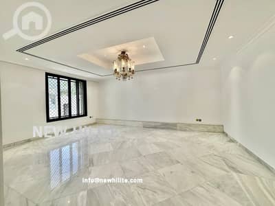 فیلا 7 غرف نوم للايجار في سلوى، مدينة الكويت - Luxury 7-Bedroom Spacious Villa for Rent in Salwa