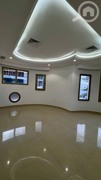 6 Bedroom Apartment for Rent in Jaber Al Ahmed, Kuwait City - للايجار شقة عماير جابر الاحمد قطعة 4