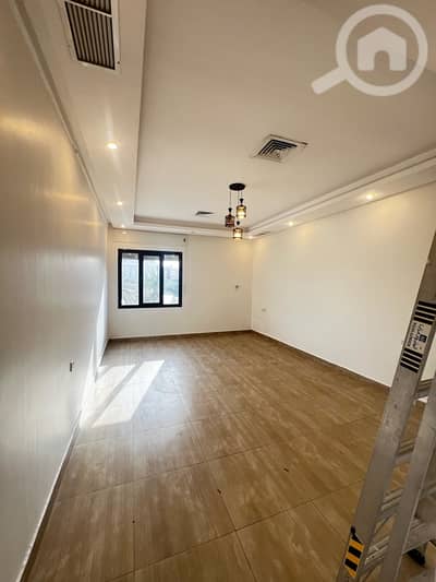3 Bedroom Apartment for Rent in Jaber Al Ahmed, Kuwait City - للإيجار شقه في جابر الاحمد قطعه 5 مجدده 3 غرف نوم (1 ماستر )