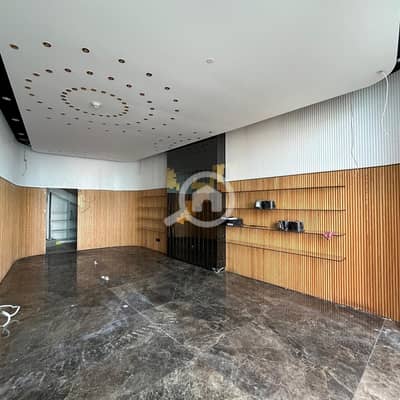 عقارات تجارية اخرى  للايجار في السالمية، مدينة الكويت - Commercial space for rent in Salmiya with a grace period.