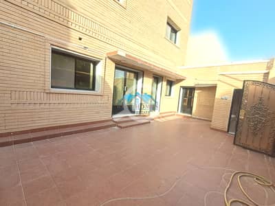 فلیٹ 6 غرف نوم للايجار في الشعب، مدينة الكويت - Luxury 6 Bedrooms Villa with Diwaniya and Park View in Shaab