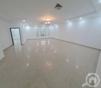 فلیٹ 5 غرف نوم للايجار في العقيلة، مدينة الكويت - very nice huge full floor in Egaila with access to the roof فلیٹ 5 غرف نوم للايجار في العقيلة، مدينة الكويت - very nice huge full floor in Egaila with access to the roof