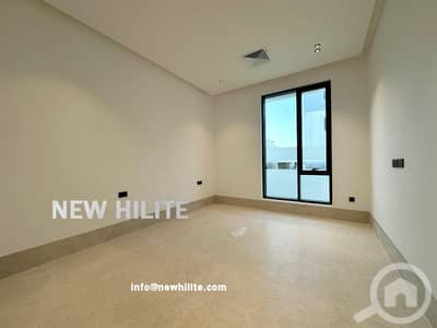 شقة 4 غرف نوم للايجار في الشهداء، مدينة الكويت - Spacious 4-Bedroom Floor for Rent in Shuhada