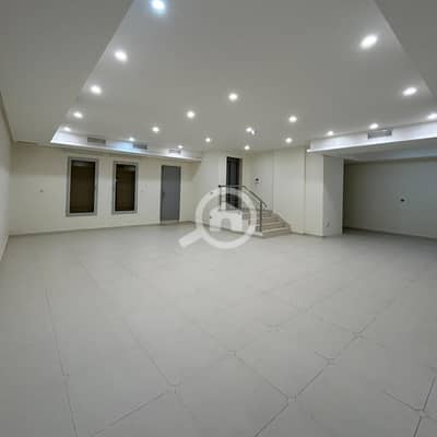 فیلا 5 غرف نوم للايجار في مبارك الكبير، مدينة الكويت - Villa with private pool for rent in Al-Masayel
