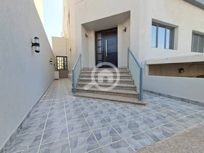 شقة 3 غرف نوم للايجار في الجابرية، مدينة الكويت - 3 Bedroom Duplex in Jabriya شقة 3 غرف نوم للايجار في الجابرية، مدينة الكويت - 3 Bedroom Duplex in Jabriya