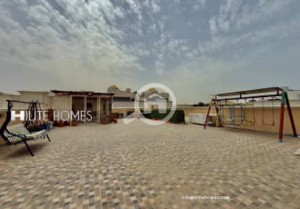فلیٹ 4 غرف نوم للايجار في الرميثية، مدينة الكويت - Spacious full floor four bedroom with rooftop for rent in Rumaithya