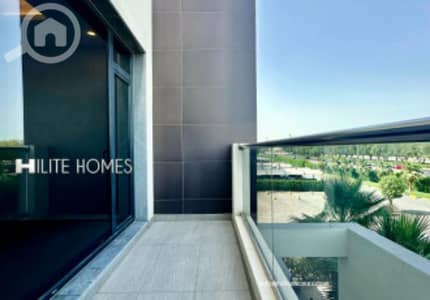 شقة 3 غرف نوم للايجار في سلوى، مدينة الكويت - Three bedroom apartment with Balcony for rent in Salwa
