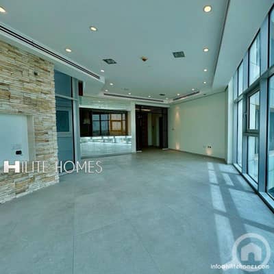 شقة 3 غرف نوم للايجار في السالمية، مدينة الكويت - Full floor Sea view apartment for rent in Salmiya.