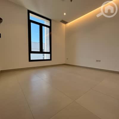 شقة 3 غرف نوم للايجار في الدعية، مدينة الكويت - Semi-furnished apartment with a sea view for rent in Hessa Al Mubarak