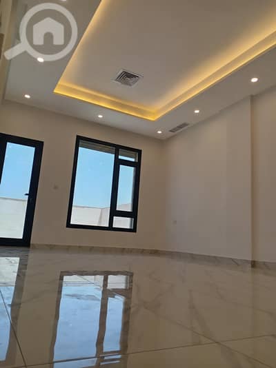 شقة 3 غرف نوم للايجار في العمرية، مدينة الكويت - للإيجار شقة في العمرية مع بلكون VvVIP