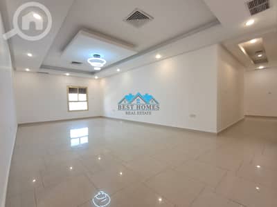 شقة 5 غرف نوم للايجار في الرميثية، مدينة الكويت - Spacious 5 Bedroom Apartment with Diwaniya in Rumaithiya