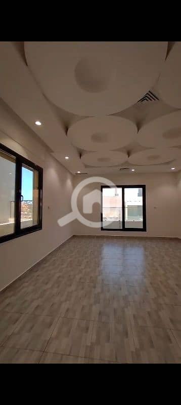 4 Bedroom Flat for Rent in Al Fahaiheel, Kuwait City - دور ديلوكس في الفنيطيس للايجار