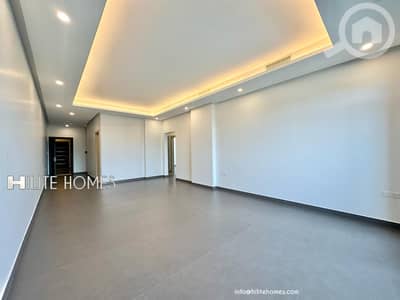 شقة 3 غرف نوم للايجار في سلوى، مدينة الكويت - Three bedroom apartment with Balcony for rent in Salwa