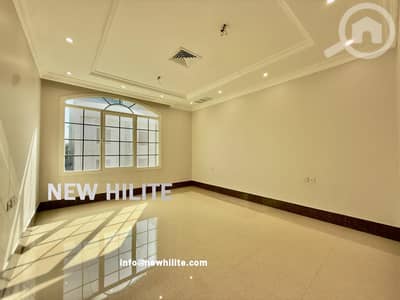 شقة 4 غرف نوم للايجار في الرميثية، مدينة الكويت - Spacious Full-Floor 4 Bedroom with Rooftop for Rent in Rumaithya
