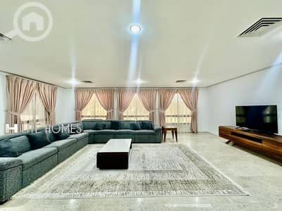شقة 3 غرف نوم للايجار في سلوى، مدينة الكويت - Spacious three bedroom apartment for rent in salwa