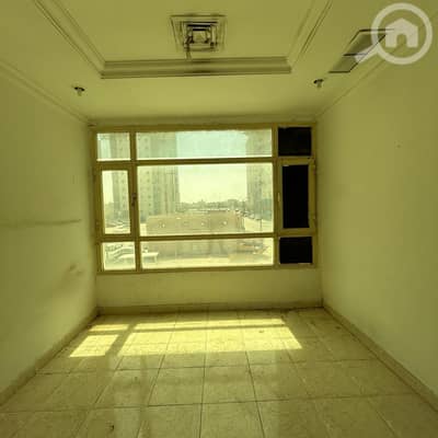 مجمع تجاري  للايجار في مهبولة، مدينة الكويت - Full building for rent in Mahboula, suitable for companies.