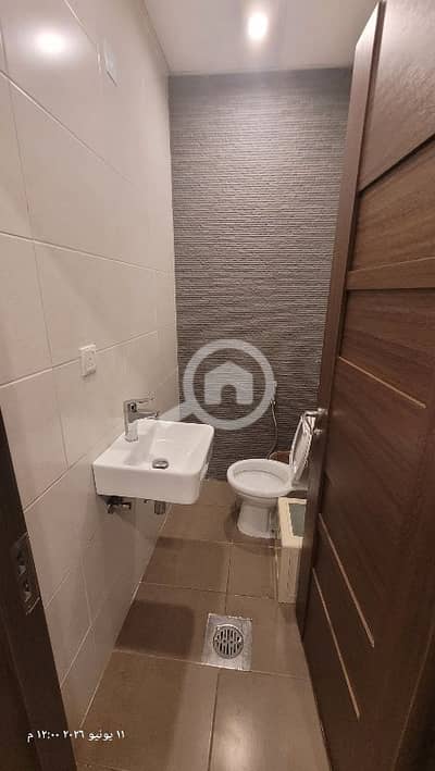 2 Bedroom Flat for Rent in Al Rawda, Kuwait City - شقه ٢ غ بالروضه ق ٣ بالسرداب مع حوش ٥٠٠ دك