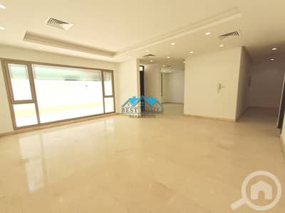 فلیٹ 5 غرف نوم للايجار في فنيطيس، مدينة الكويت - Exclusive 5 Bedroom 3 Floor Mini Villa with Elevator in Funaitees
