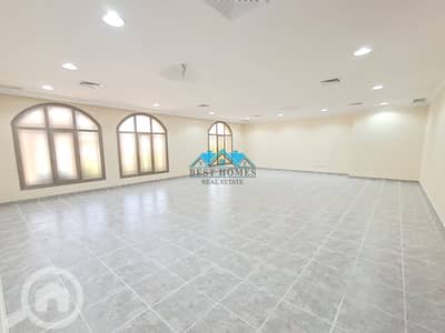 شقة 4 غرف نوم للايجار في السرة، مدينة الكويت - Spacious 4 Bedroom Apartment with Private Parking in Surra