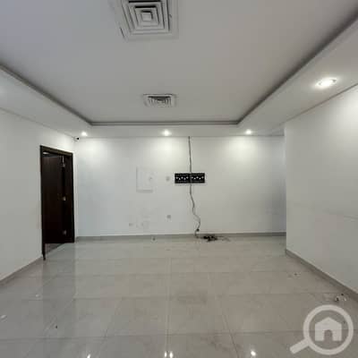 فلیٹ 3 غرف نوم للايجار في سعد العبدالله، مدينة الكويت - Apartment with private entrance for rent in Saad Al-Abdullah
