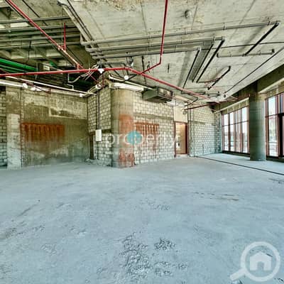 عقارات تجارية اخرى  للايجار في حولي، مدينة الكويت - Prime Commercial Shop for Rent in Hawally
