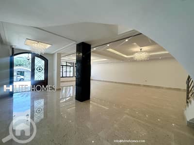 شقة 7 غرف نوم للايجار في النزهة، مدينة الكويت - Renovated villa for rent in Nuzha