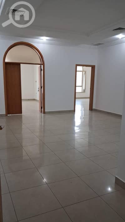 4 Bedroom Flat for Rent in Hateen, Kuwait City - للإيجار شقة كبيرة في حطين ٤غرف وغرفة خادمة