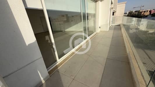شقة 3 غرف نوم للايجار في مشرف، مدينة الكويت - Spacious 3 Master Bedroom Floor in Mishref