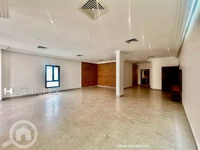شقة 3 غرف نوم للايجار في الجابرية، مدينة الكويت - Three Master bedroom apartment for rent in Jabriya with Balcony