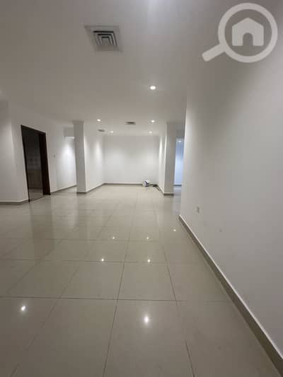 3 Bedroom Apartment for Rent in Al Shuhada, Kuwait City - ‏للإيجار شقق أرضية في الشهداء