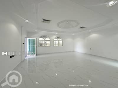 8 Bedroom Villa for Rent in Qurtuba, Kuwait City - Renovated villa for rent in Mubarakya