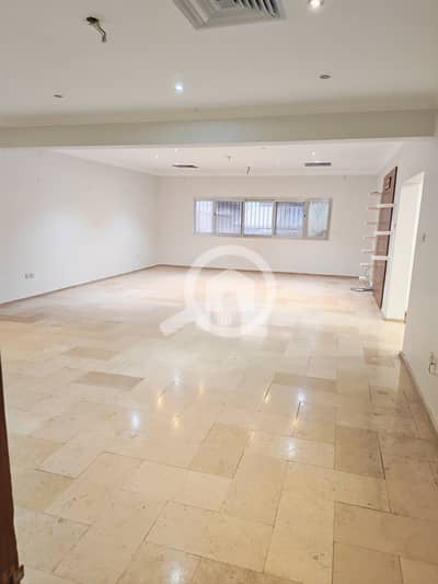 5 Bedroom Apartment for Rent in Al Siddeeq, Kuwait City - دور أرضي 5 غرف نوم للايجار في السرة
