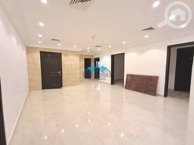شقة 3 غرف نوم للايجار في القادسية، مدينة الكويت - Modern 3 Bedroom Apartment with Separate Dining Area in Qadsiya