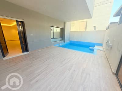 4 Bedroom Flat for Rent in Abu Fatira, Kuwait City - 4 BR Ground floor with pool