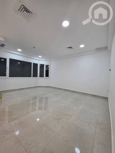 3 Bedroom Flat for Rent in Bnied Al Qar, Kuwait City - للايجار شقه ببنيد القار تشتطيب سوبر ديلوكس