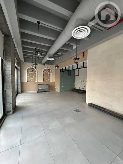 Other Commercial for Rent in Qibla, Kuwait City - Commercial shops with a grace period for rent in Al Qibla