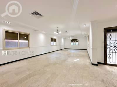 4 Bedroom Flat for Rent in Al Jabriya, Kuwait City - Four bedroom floor with private entrance for rent in Jabriya
