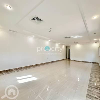 شقة 4 غرف نوم للايجار في الجابرية، مدينة الكويت - 4 bedroom floor for rent in Jabriya