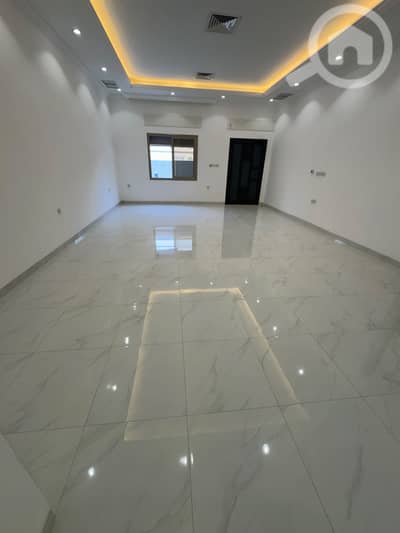 3 Bedroom Apartment for Rent in Bayan, Kuwait City - للإيجار دور ارضي بيان مع حوش كبير ٣ غرف ماستر 3 Bedroom Apartment for Rent in Bayan, Kuwait City - للإيجار دور ارضي بيان مع حوش كبير ٣ غرف ماستر