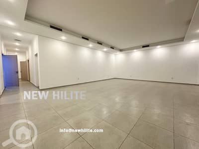 شقة 5 غرف نوم للايجار في مبارك الكبير، مدينة الكويت - Luxury 5 Master Bedroom Ground Floor Apartment for Rent in Al Massayel