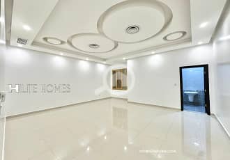 شقة 5 غرف نوم للايجار في حولي، مدينة الكويت - Five bedroom basement floor for rent in Siddeeq