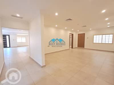 4 Bedroom Flat for Rent in Faiha, Kuwait City - Elegant 4 Bedroom Ground Floor Apartment with Yard Area in Faiha 4 Bedroom Flat for Rent in Faiha, Kuwait City - Elegant 4 Bedroom Ground Floor Apartment with Yard Area in Faiha