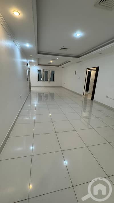 4 Bedroom Apartment for Rent in Rumaithiya, Kuwait City - للإيجار شقة بالرميثية ٤ غرف منهم ماستر